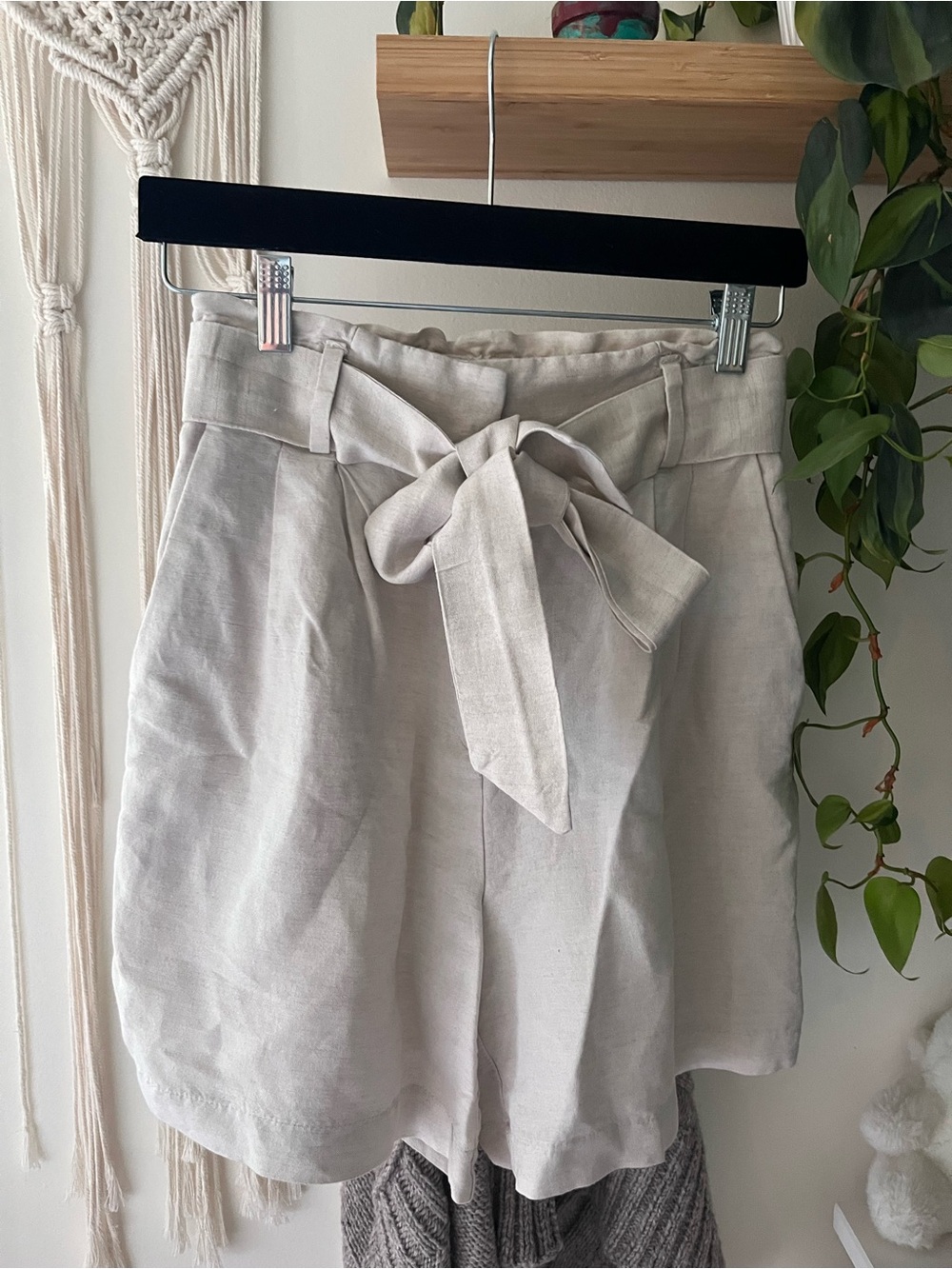 H&M Linen High-Waist Tie-Belt Paperbag Shorts
